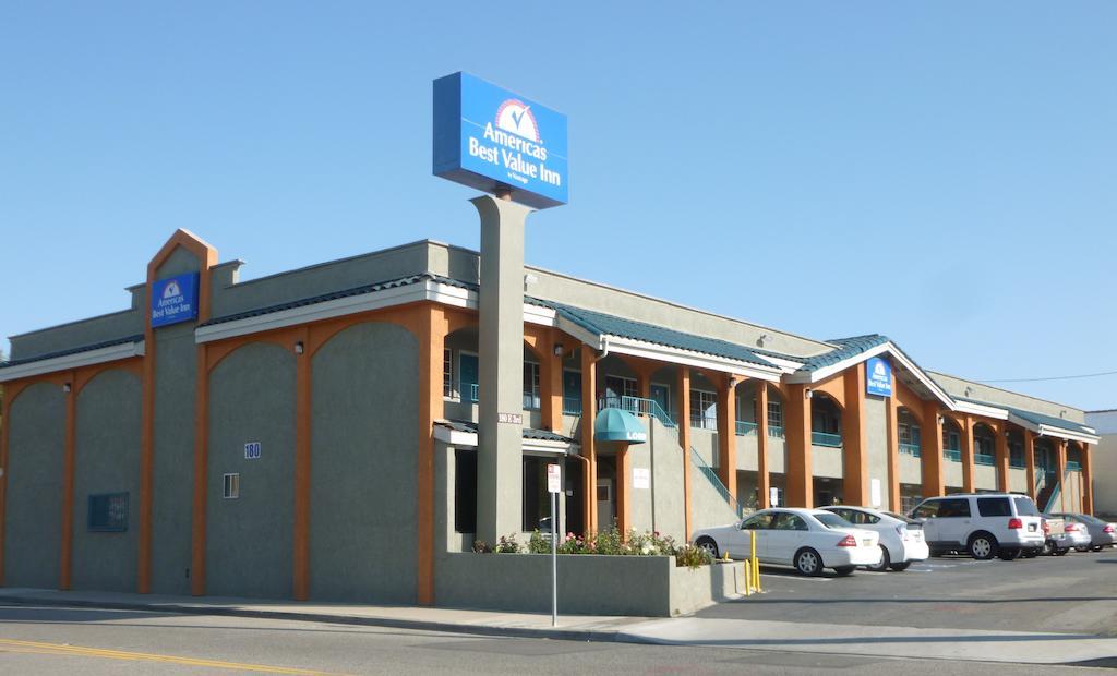 Americas Best Value Inn Corona Exterior foto