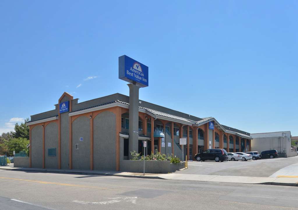 Americas Best Value Inn Corona Exterior foto